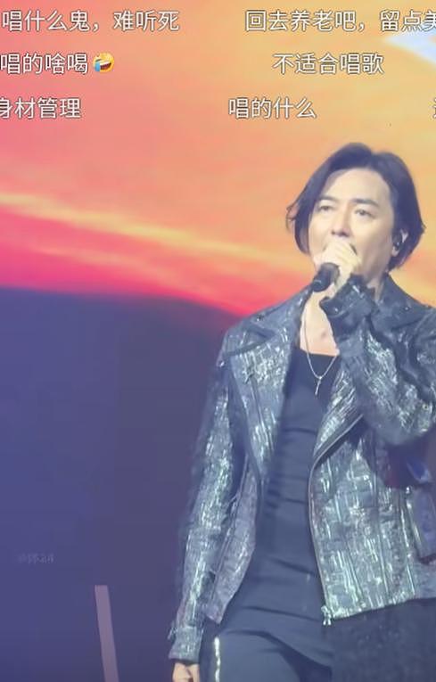 郑伊健美国演唱会翻车？秀舞步被指像“广场舞”，肚腩抢镜引热议（组图） - 5