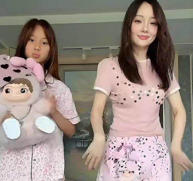 李小璐二胎风波升级!蛛丝马迹被扒,和贾乃亮复婚传闻才真相大白(组图) - 3