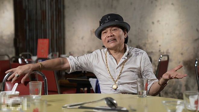 曝71岁知名港星患癌仅剩几个月命，妻子笑称是报应，本人火速回应（组图） - 1
