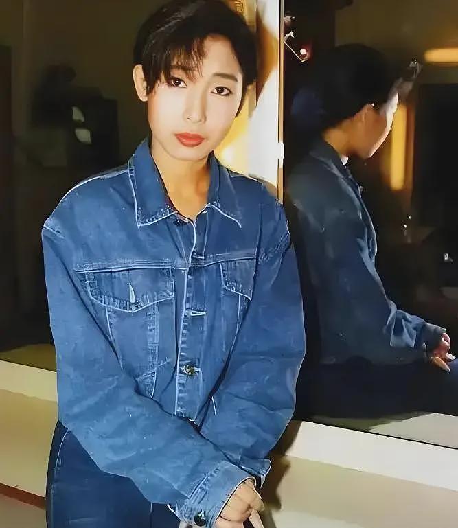 巨星型男被她玩个遍，圈内公认的“第一代集邮女皇”黎芷珊与何鸿燊关系硬（组图） - 9