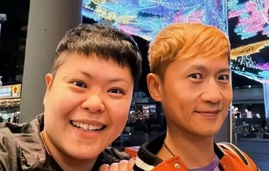 太突然！知名男歌手宣布离婚，移民国外和同性爱人相爱十几年（组图） - 3