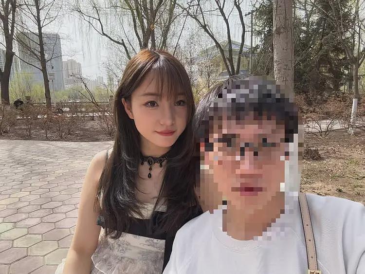 对话“男友驾车出事致截瘫”双方:女生称被花束、视频等争议网暴到崩溃,男方称愿接受判决担责(组图) - 1