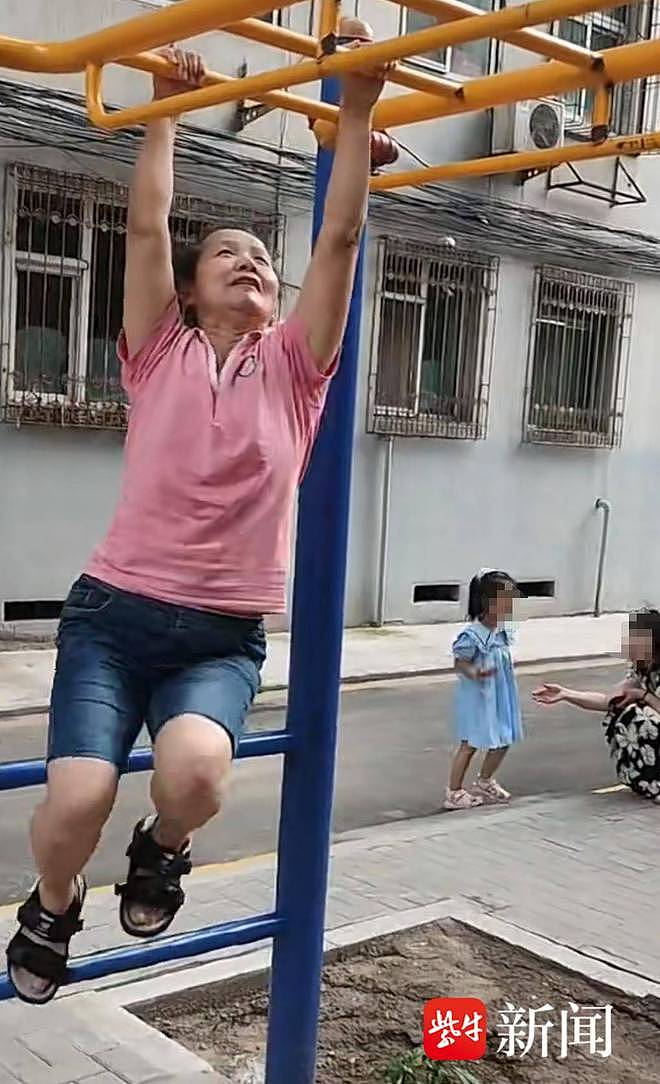 网红“迅猛龙”223分上岸复旦:每天学10小时,天天哭(组图) - 9