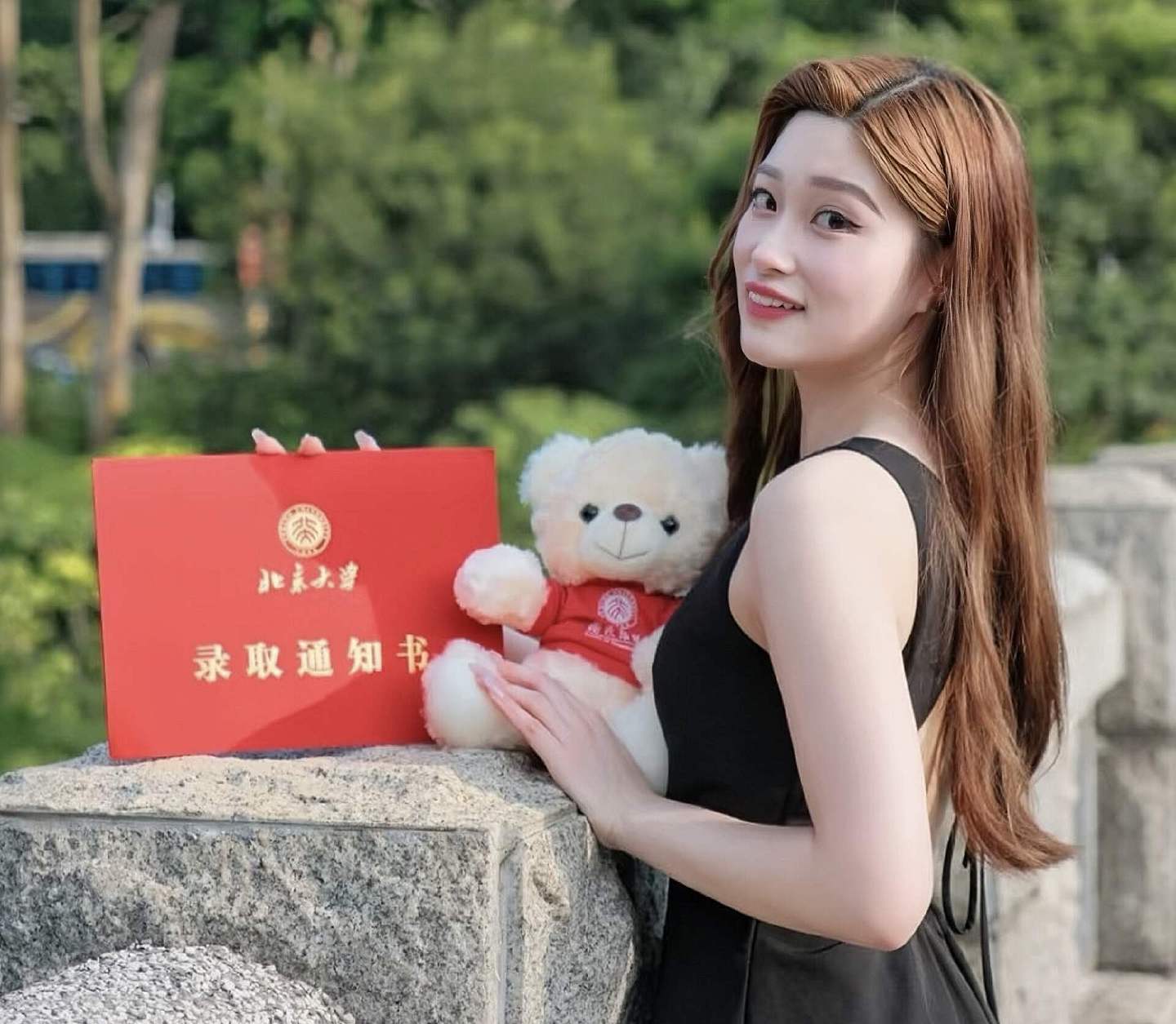 突发！高颜值热门港姐宣布退赛，获知名男星黄晓明亲自推荐（组图） - 7