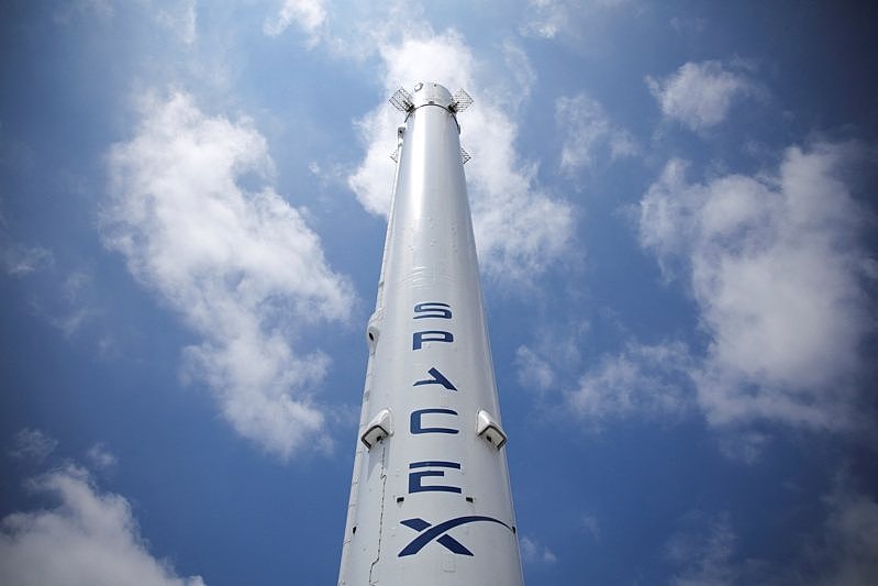 不怕马斯克和特朗普闹翻!SpaceX估值飙到4000亿美元(图) - 1