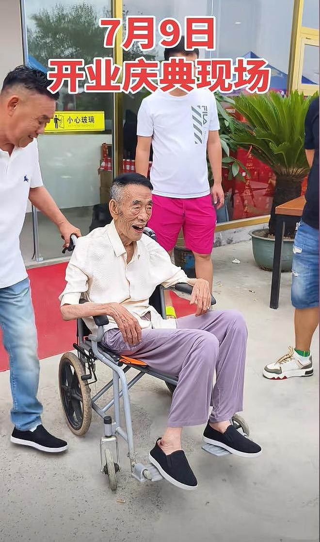 杨少华丧事第一天，因为2件事情，杨议又被骂了！冤吗？（组图） - 2