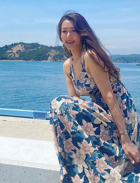 【美女】52岁“日本名媛”像20岁妙龄少女，D罩杯+小蛮腰，身材真绝（组图） - 3
