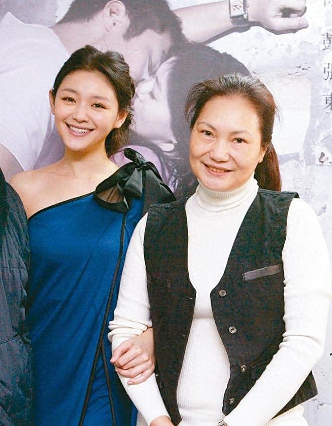 大S母亲丧女心痛，公开征人陪散步，无奈求助：有人可以救我吗？（组图） - 1