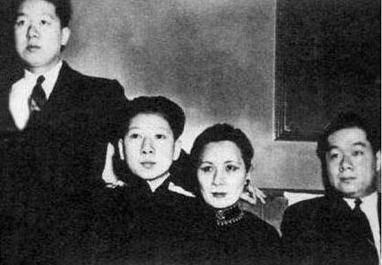 蒋介石去世当晚,宋美龄让医官给蒋经国打镇静剂,但没人敢动手(组图) - 11
