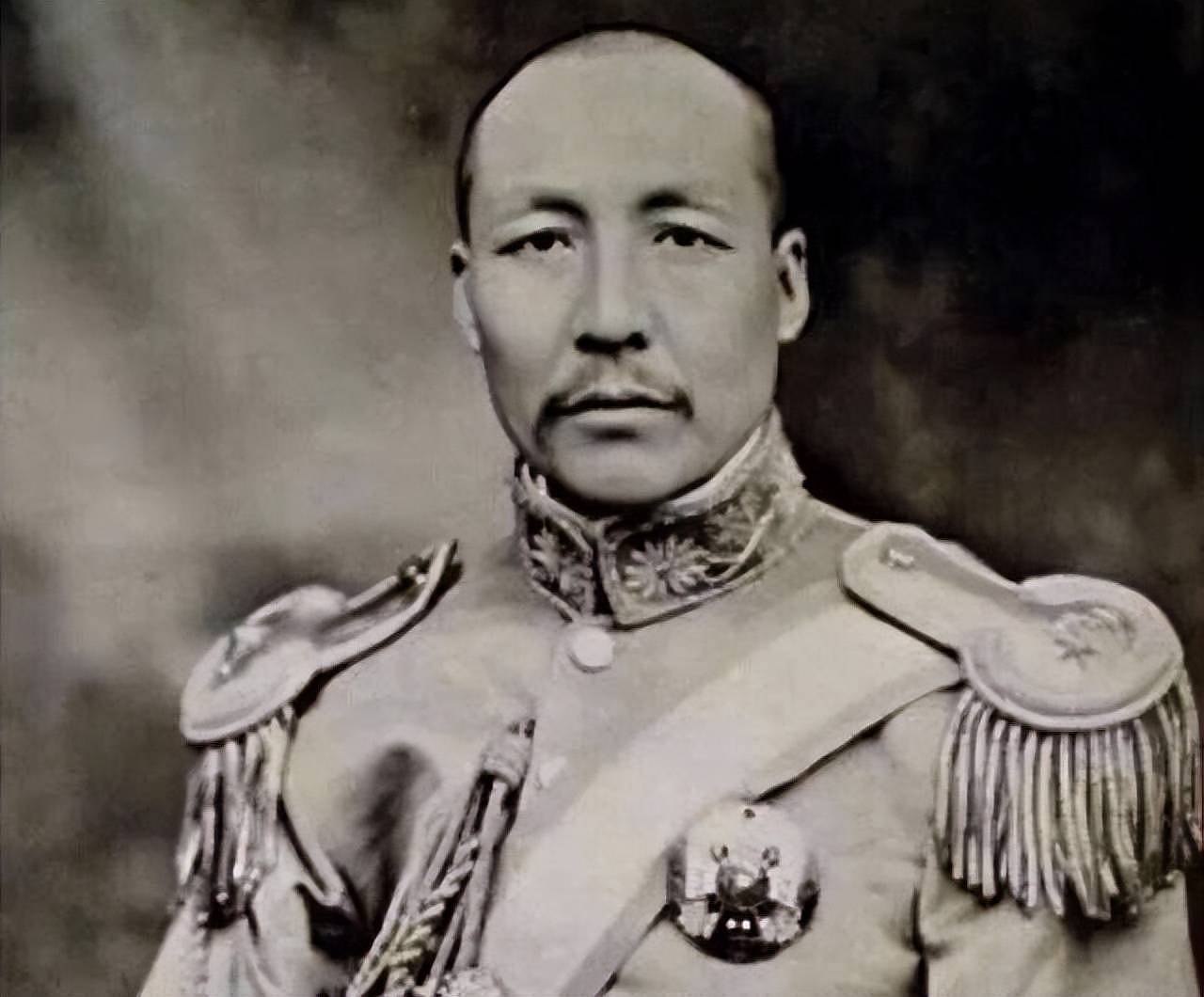 刺杀蒋介石，暗杀汪精卫，警告张学良，王亚樵究竟是什么身份？ （组图） - 9
