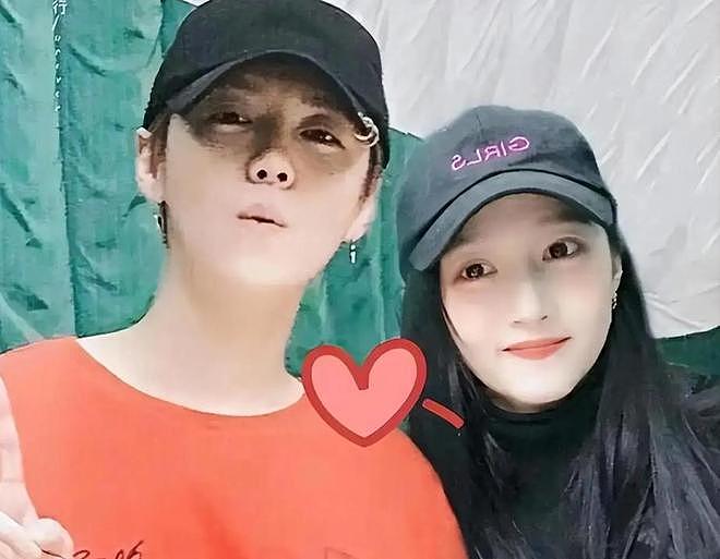 解封账号后，鹿晗低调逛街颜值回春，关晓彤一个举动暴露感情现状（组图） - 13