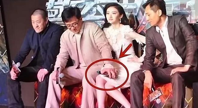 景甜拍戏出意外！工作人员滚下山崖，她第一时间冲去救人（组图） - 7