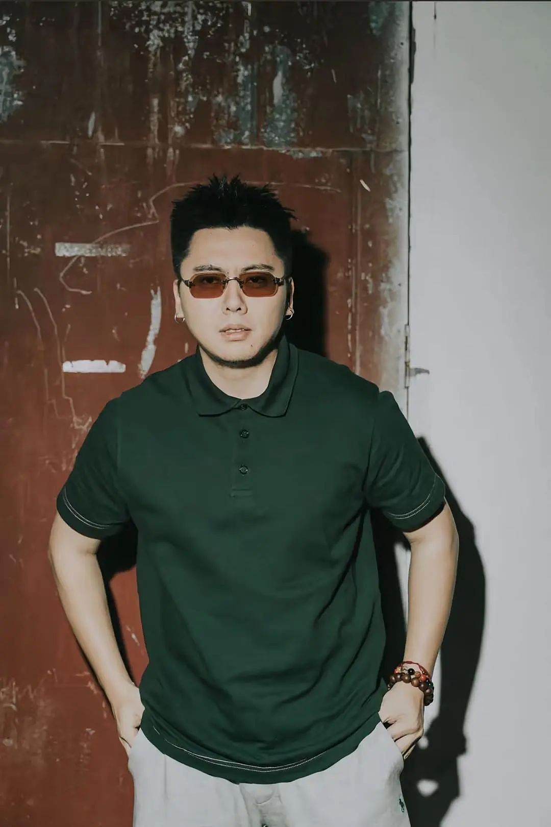 揽佬靠《大展鸿图》排名超过周杰伦，本人回应：在成都创作这首歌，耗时1小时左右，没赚1.2亿那么多（组图） - 6