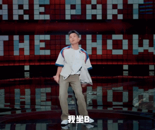 年轻人吐槽高铁二等座同价不同命，“F座堪比头等舱、B座不如站票”（组图） - 4