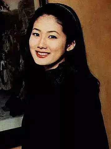 韩国民女神万亿豪门丈夫疑欠巨债？她积极复出带龙凤胎露脸拍VLOG大秀“美满家庭”（组图） - 21