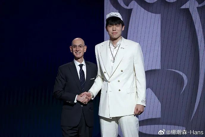 杨瀚森首秀刷屏热搜:今年最意外的黑马,凭什么是他?(组图) - 1