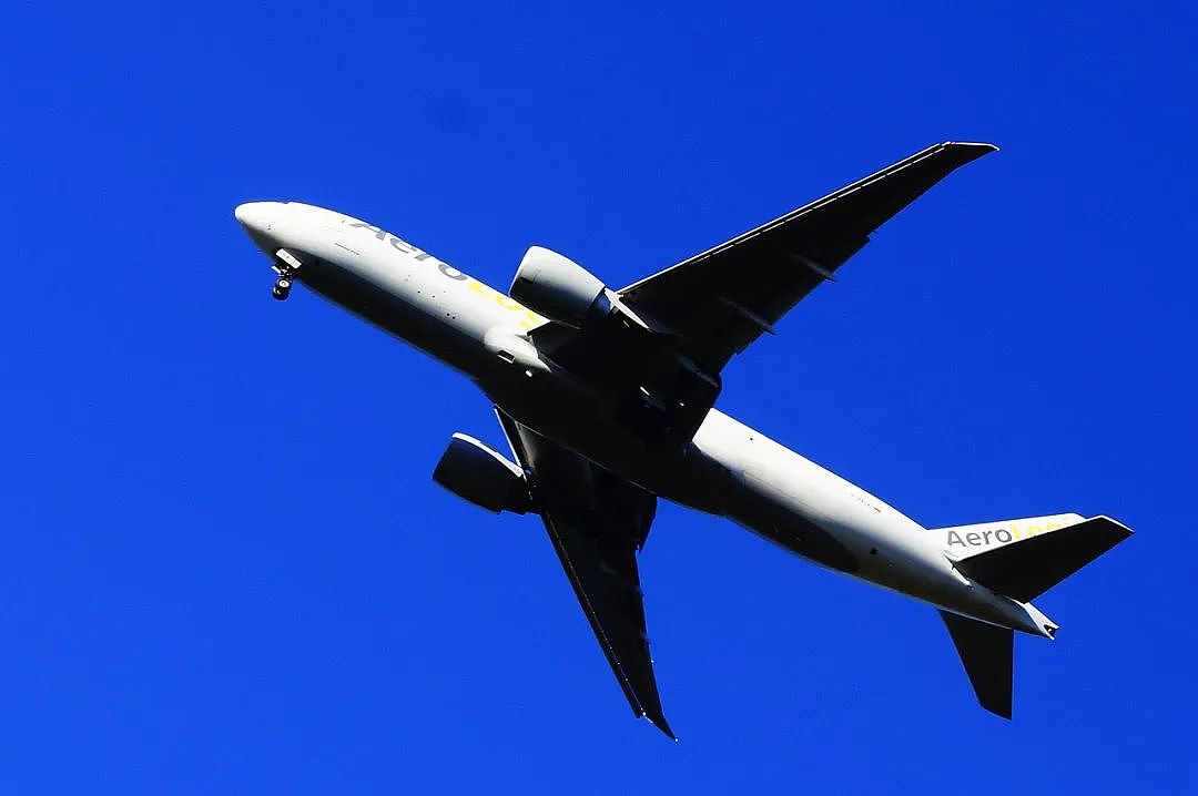 万米高空惊魂！中国国航客机险与顺丰货机相撞，两机相距仅百米，原因竟是…（组图） - 2
