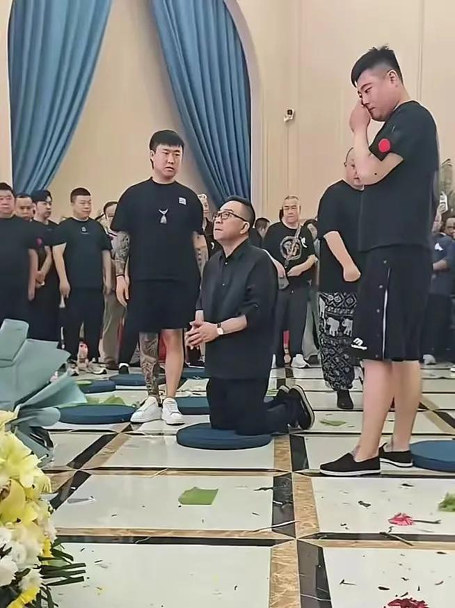 杨少华出殡最大尴尬，常马侯3家无一人到场（组图） - 12
