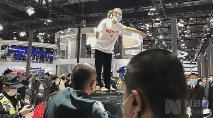 特斯拉车顶维权女车主二审败诉，被判赔偿17万！“该事件致特斯拉损失1.7亿元订单”（组图） - 1