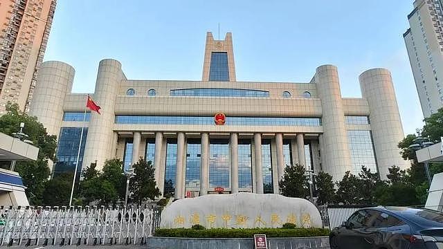 “湘潭大学宿舍投毒案”凶手鞠躬道歉（组图） - 2