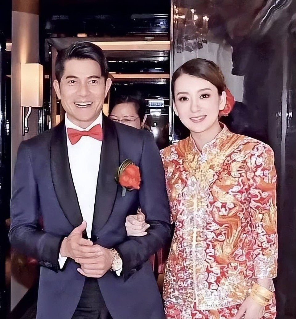 郭富城追“子”成功，方媛孕肚被拍，港媒喊话四大天王终有爷爷命（组图） - 12