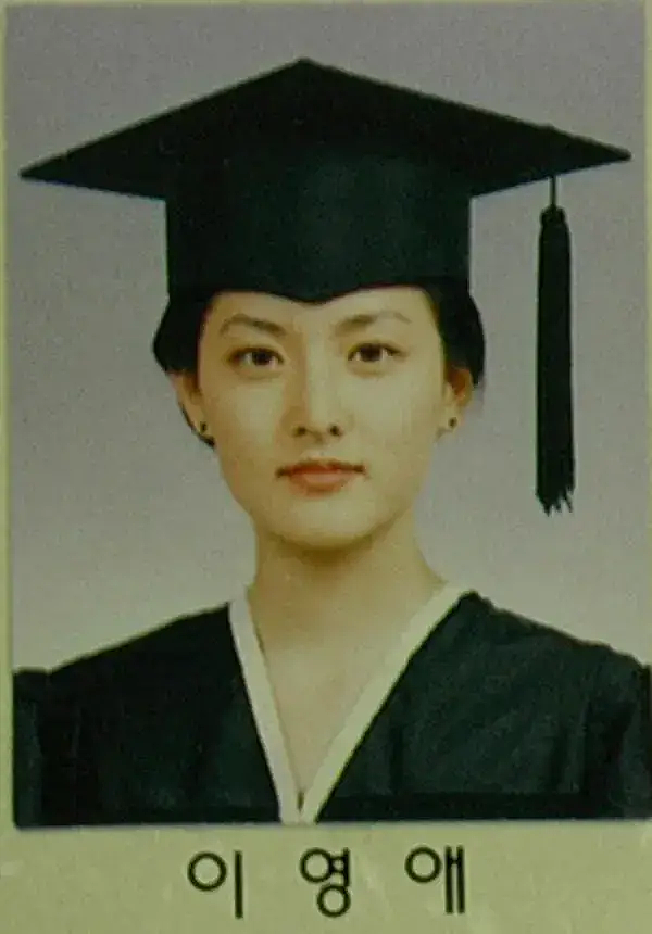 韩国民女神万亿豪门丈夫疑欠巨债？她积极复出带龙凤胎露脸拍VLOG大秀“美满家庭”（组图） - 6