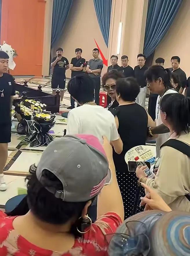 杨少华出殡最大尴尬，常马侯3家无一人到场（组图） - 1