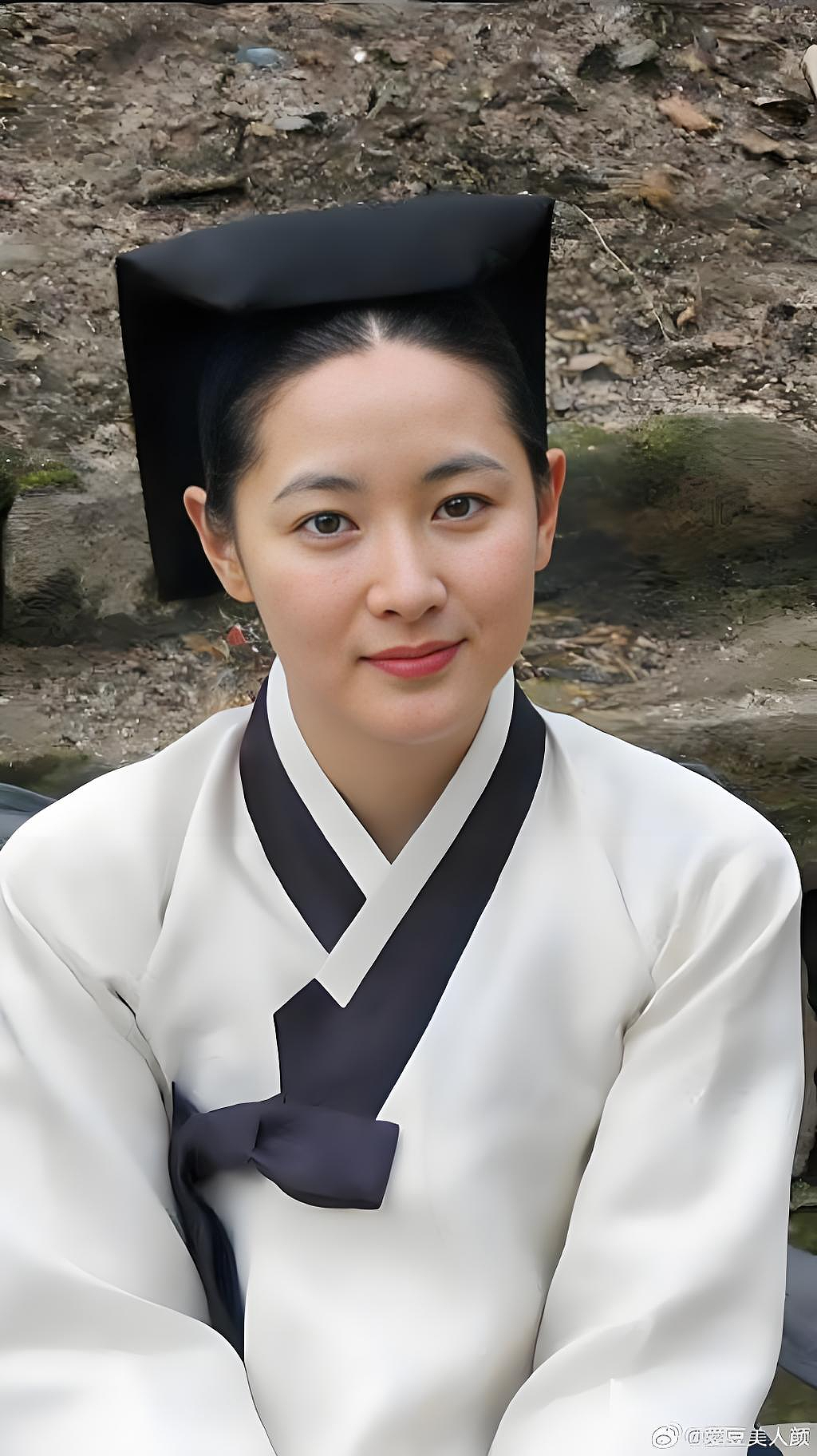 韩国民女神万亿豪门丈夫疑欠巨债？她积极复出带龙凤胎露脸拍VLOG大秀“美满家庭”（组图） - 11
