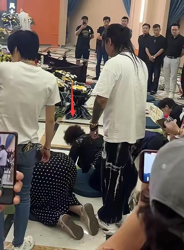 杨少华出殡最大尴尬，常马侯3家无一人到场（组图） - 2