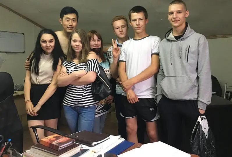 一个破产富二代，迎娶了三个俄罗斯女人（组图） - 5
