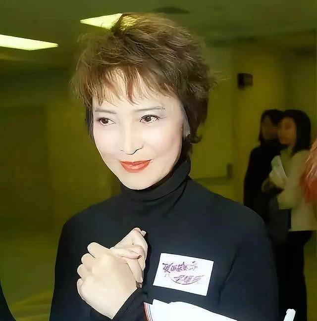 从谢贤到秦祥林，萧芳芳情史曝光，曾遭家暴果断离婚终遇真爱（组图） - 3