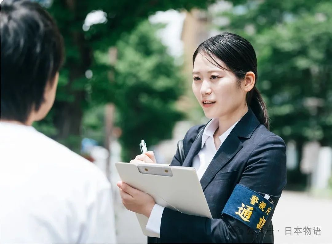 情不自禁：2名日本警察工作时间在仓库上演活春宫，画面曝光辣眼睛（组图） - 8