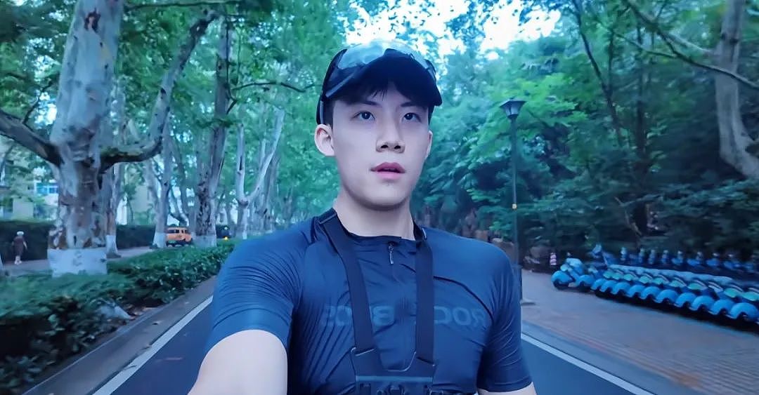 【帅哥】185硬帅肌肉小狼狗,人形打桩机,爆料骑行圈真乱...(组图) - 11