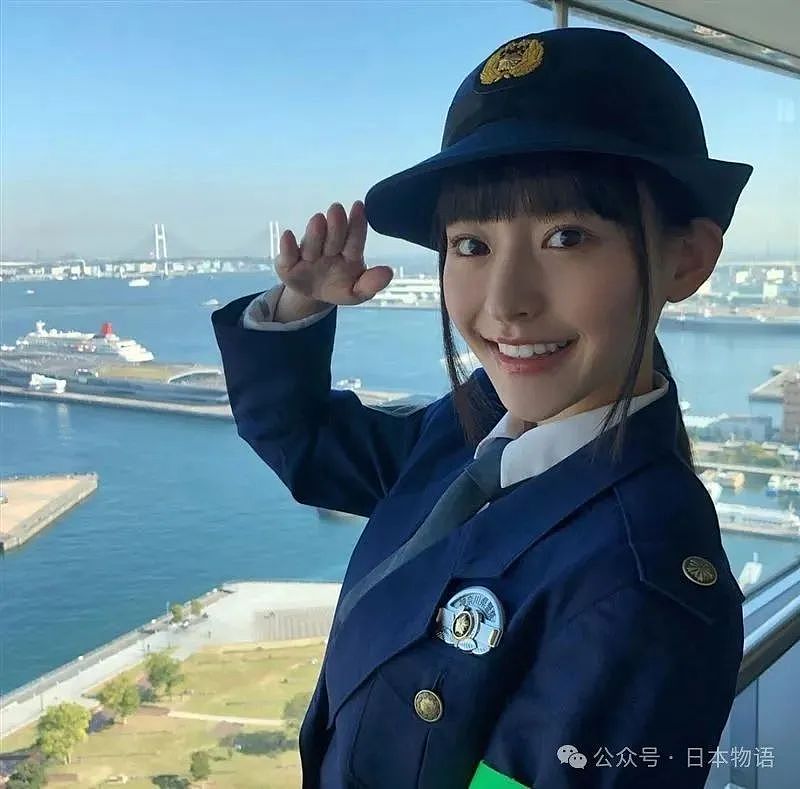 情不自禁：2名日本警察工作时间在仓库上演活春宫，画面曝光辣眼睛（组图） - 4