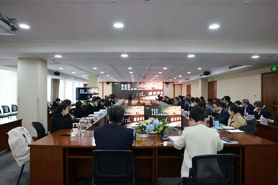 又一大佬想跑路？前绿城董事长套现两千多万，想出国在机场被劝返（组图） - 12