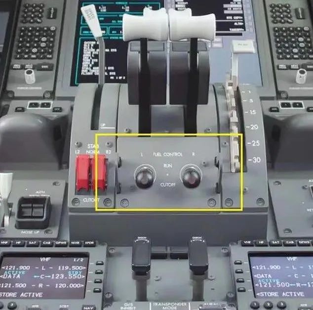 印航空难初步报告：1秒内两个发动机燃油开关被同时关闭！人为？故障？匪夷所思（组图） - 9