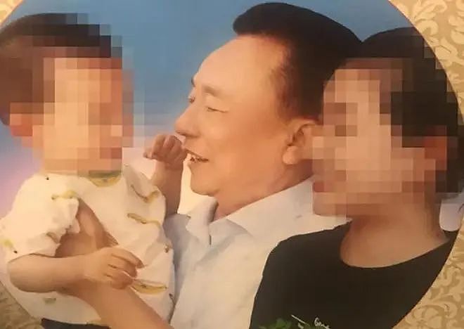惊呆！包养10个情妇，生11个私生子，75岁还想继续生（组图） - 5