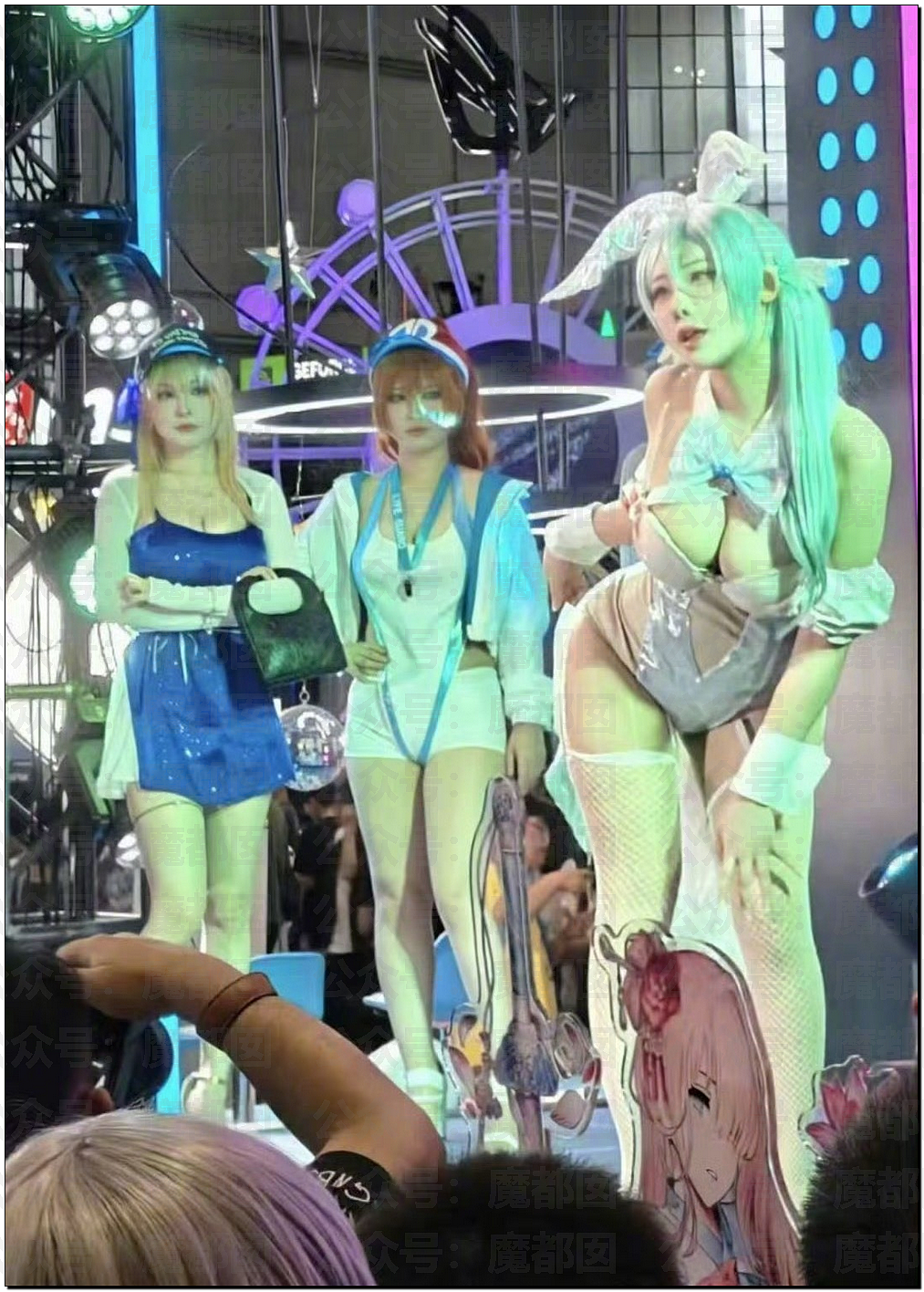 全网热议！韩国女Coser来华上演“碾压局”，绝美身材成全场焦点，随后便遭举报（视频/组图） - 37