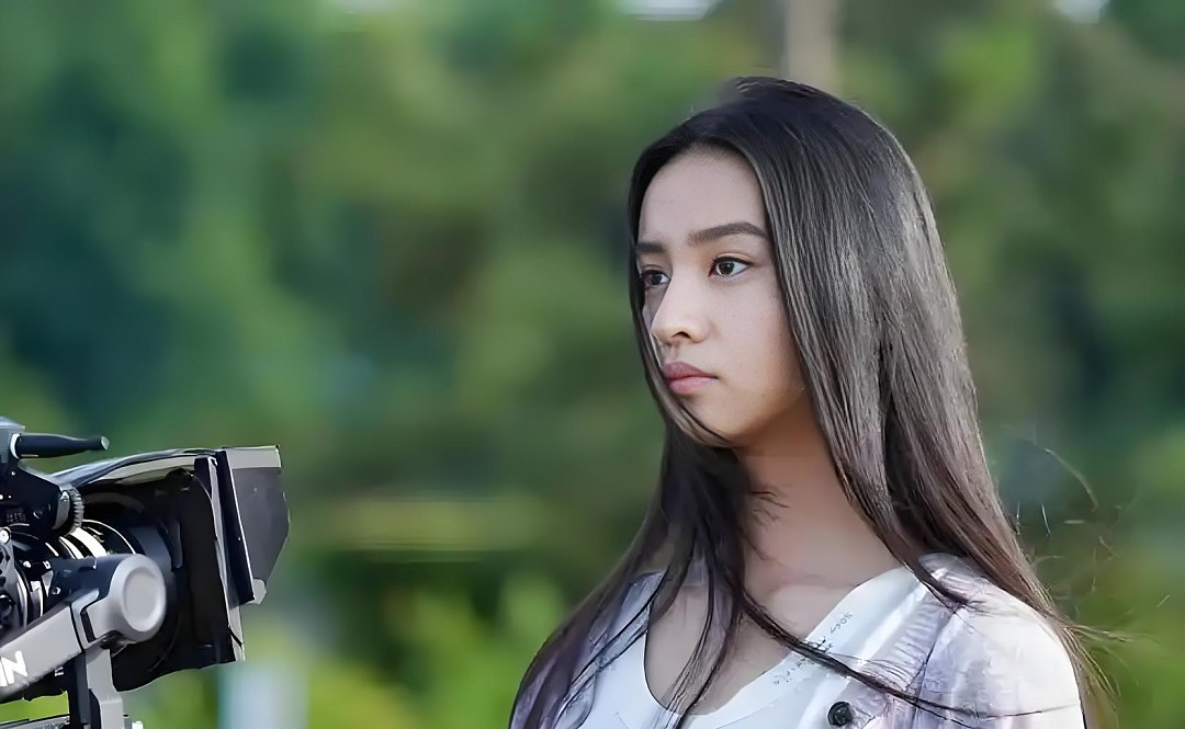 木村拓哉女儿大翻车！凭烂片获奖被嘲“水后”，嘲天灾炫富还拍“辱日”广告？网友：强捧灰飞烟灭…（组图） - 24
