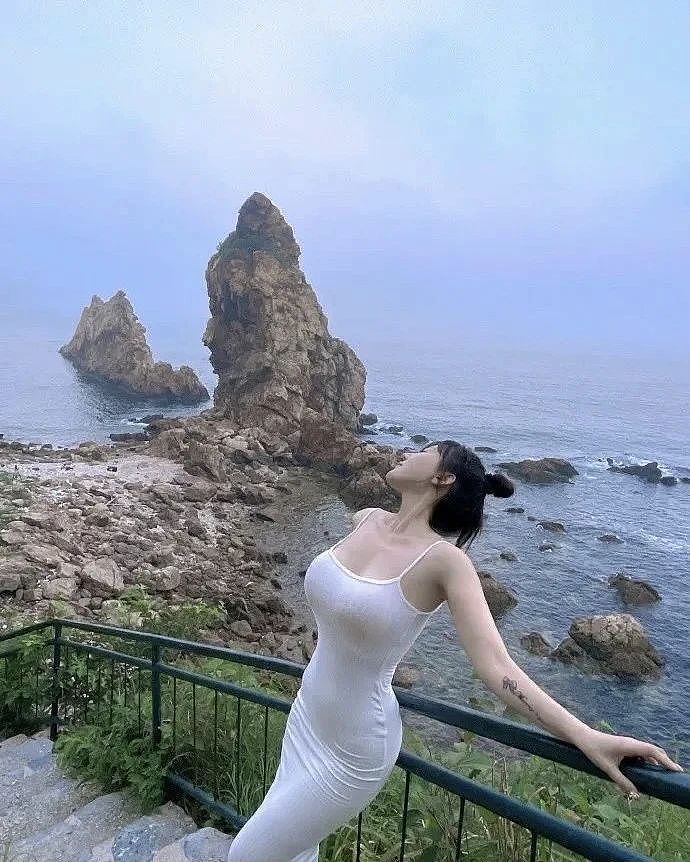 【美女】34D“奶糖妹妹”私照曝光，发育过猛了，这是不打码能看的？（组图） - 6