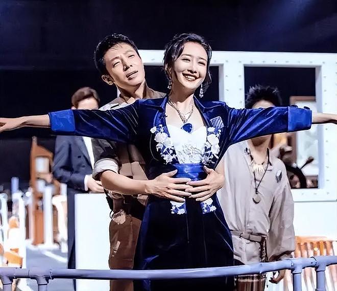 疑王鸥女儿首曝光，传与何九华复合低调登记，男方对外声称没结婚（组图） - 11