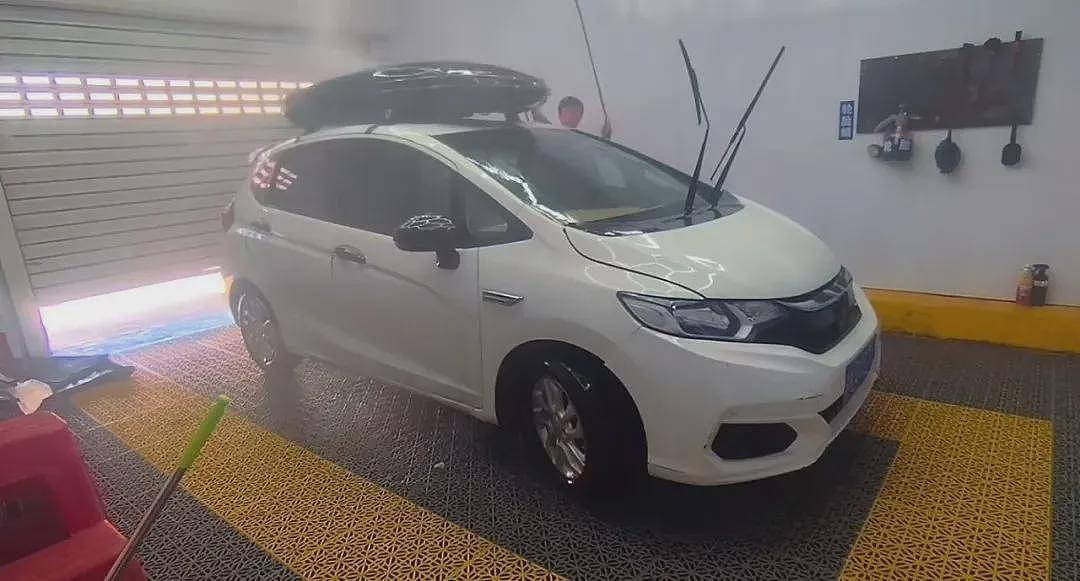 不再租房，中年北漂们，纷纷住进车里（组图） - 13