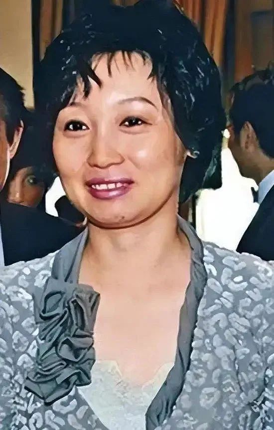 娃哈哈宫斗：集团CEO宗馥莉与二房后妈杜建英之间的隐秘往事（组图） - 9