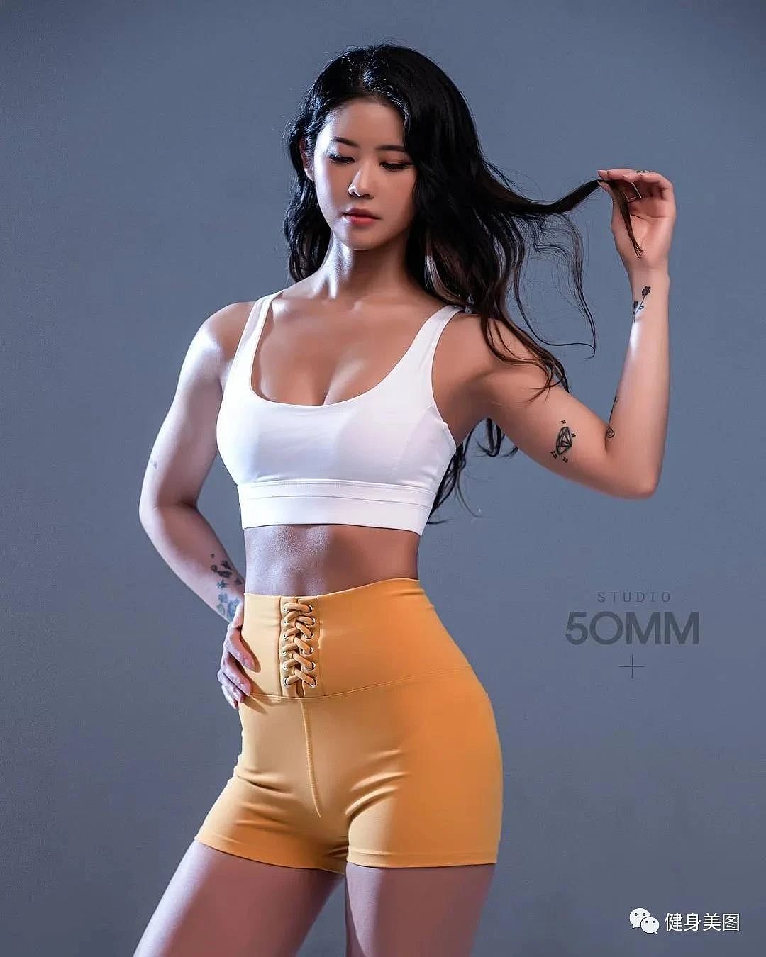 【美女】古力娜扎“丁字裤外露”,展示性感身材!却遭网批:太不雅了(组图) - 11