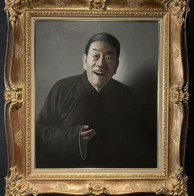 杨少华骨灰正式下葬!与妻子合葬,杨议打伞惹争议,刺青男再现身(组图) - 3