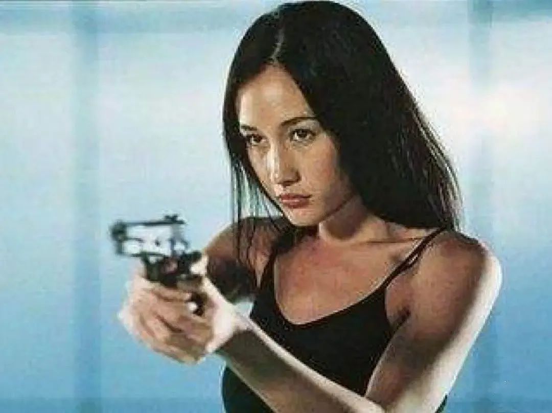 吴彦祖为她哭到睡着,前男友个个是颜霸,然而亚裔女神46岁嫁给丑大叔?(组图) - 18
