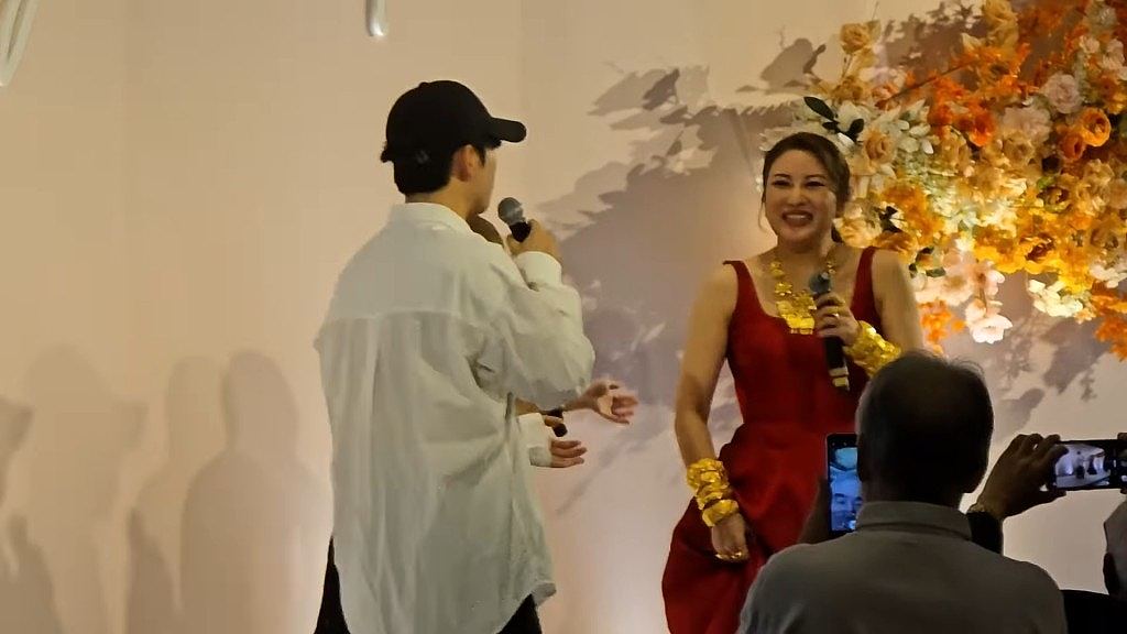 吴君如“嫁女”冬婶与吴君祥齐到贺，新娘子满身金器获Edan送情歌（组图） - 12