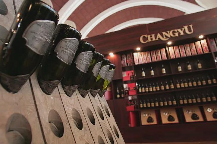 茅台的“难兄难弟”，被逼到悬崖边（组图） - 8