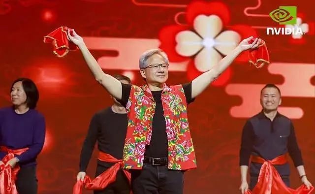 黄仁勋又来中国了！大热天穿皮夹克与雷军合影，身家已破万亿元（组图） - 5