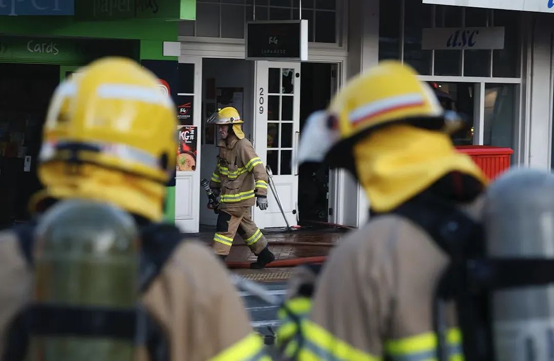 突宣破产！知名新西兰店铺欠上百万；建筑起火！教堂烧毁！奥克兰两地封路，最隐蔽致命威胁，或横扫城区（组图） - 7